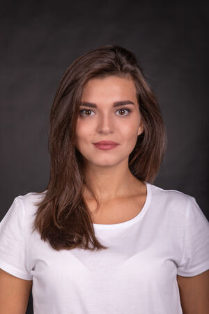 Балахонова Алина